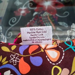 Gối nằm, gối chặn cho bé