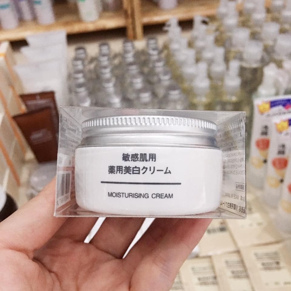 KEM DƯỠNG TRẮNG DA MUJI (NẮP BẠC)