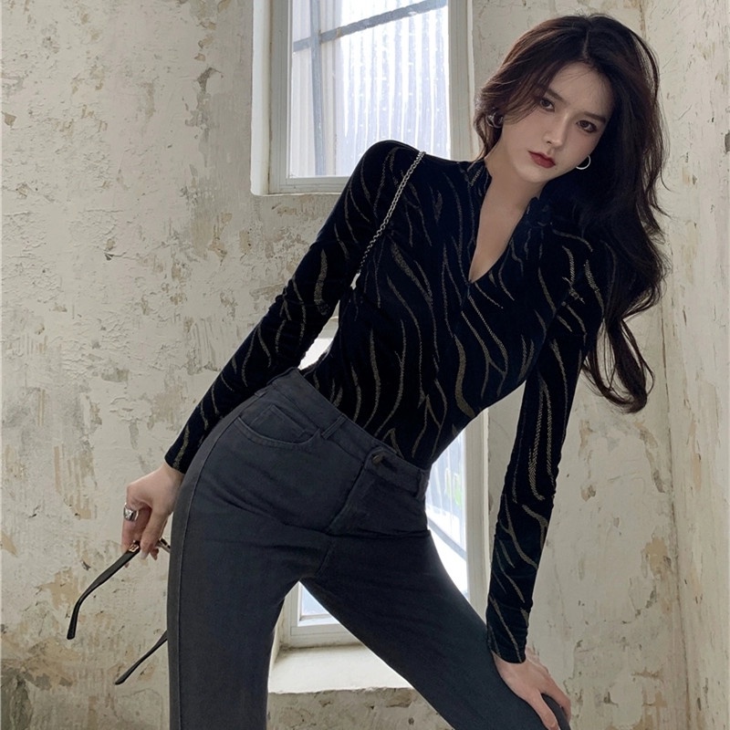 Áo nhung dài tay cổ chữ V thời trang mùa thu dành cho nữ