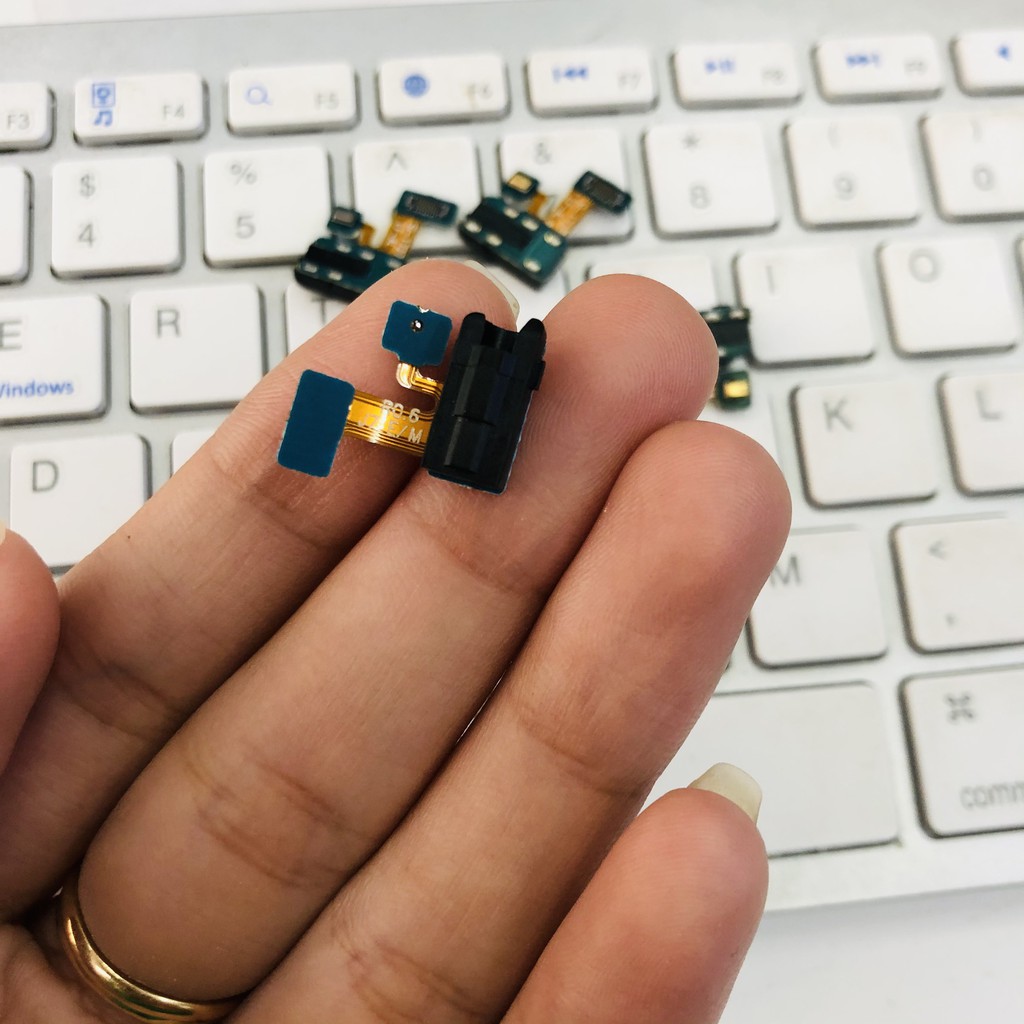 Cụm mic + tai nghe Samsung J4 / J400 chính hãng , bảo hành đổi trả