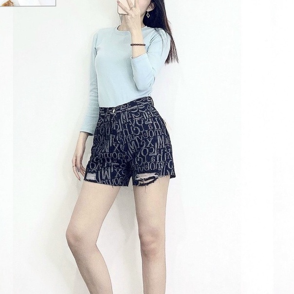 QUẦN SHORT JEAN DỆT CHỮ RÁCH NHẸ XINH