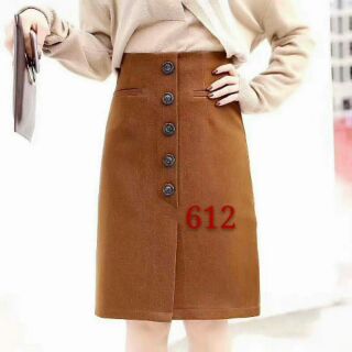 Chân váy dạ dáng dài đính khuy có sẵn 2 màu