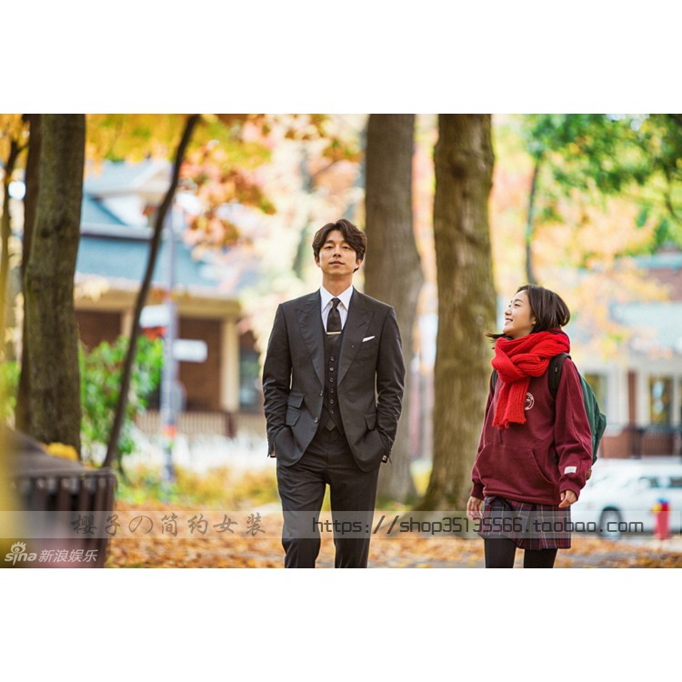 ẢNH THẬT ÁO HOODIE ĐỎ PHIM GOBLIN