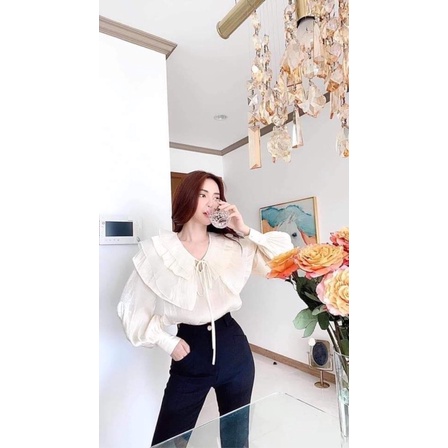 Áo lụa be Minh Trang cover Elpis