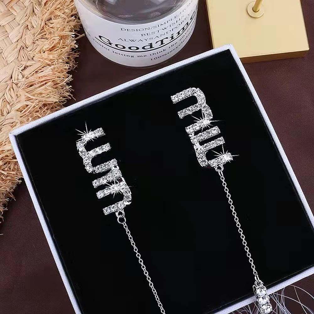 Đôi Bông Tai Dáng Dài Phối Tua Rua Đính Đá Thời Trang Cho Nữ