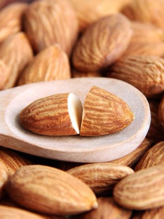 0,5kg hạnh nhân lõi