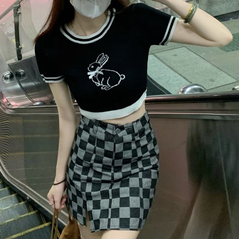 Áo thun dệt kim ZHELIHANGFEI ngắn tay lưng cao thêu họa tiết màu sắc tương phản