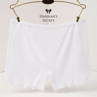 Quần mặc trong váy cotton phối ren