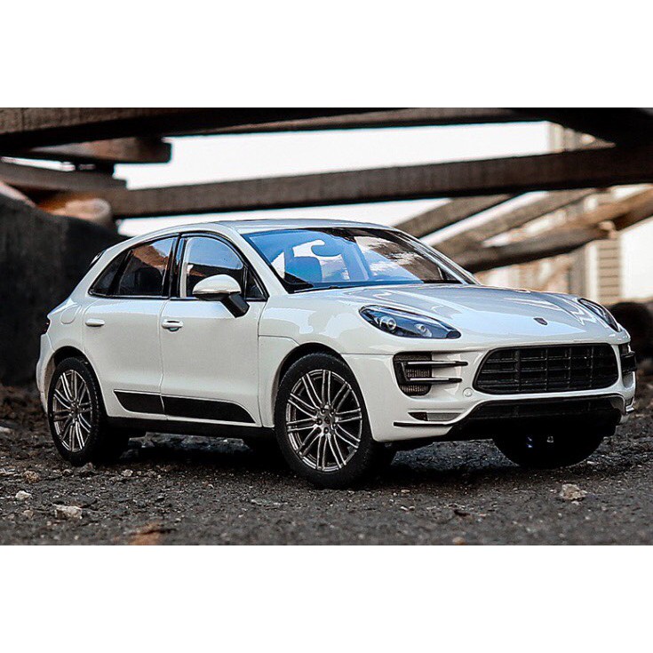 Xe mô hình Porsche Macan 1:24 Welly
