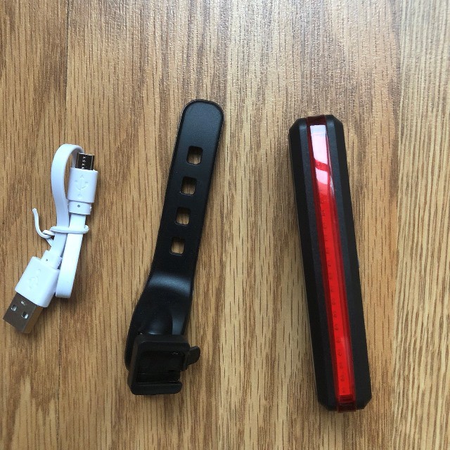 Đèn đuôi sau tín hiệu cảnh báo xe đạp cao cấp – DX05