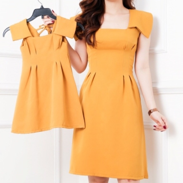 Đầm đôi cổ vuông cho mẹ và bé