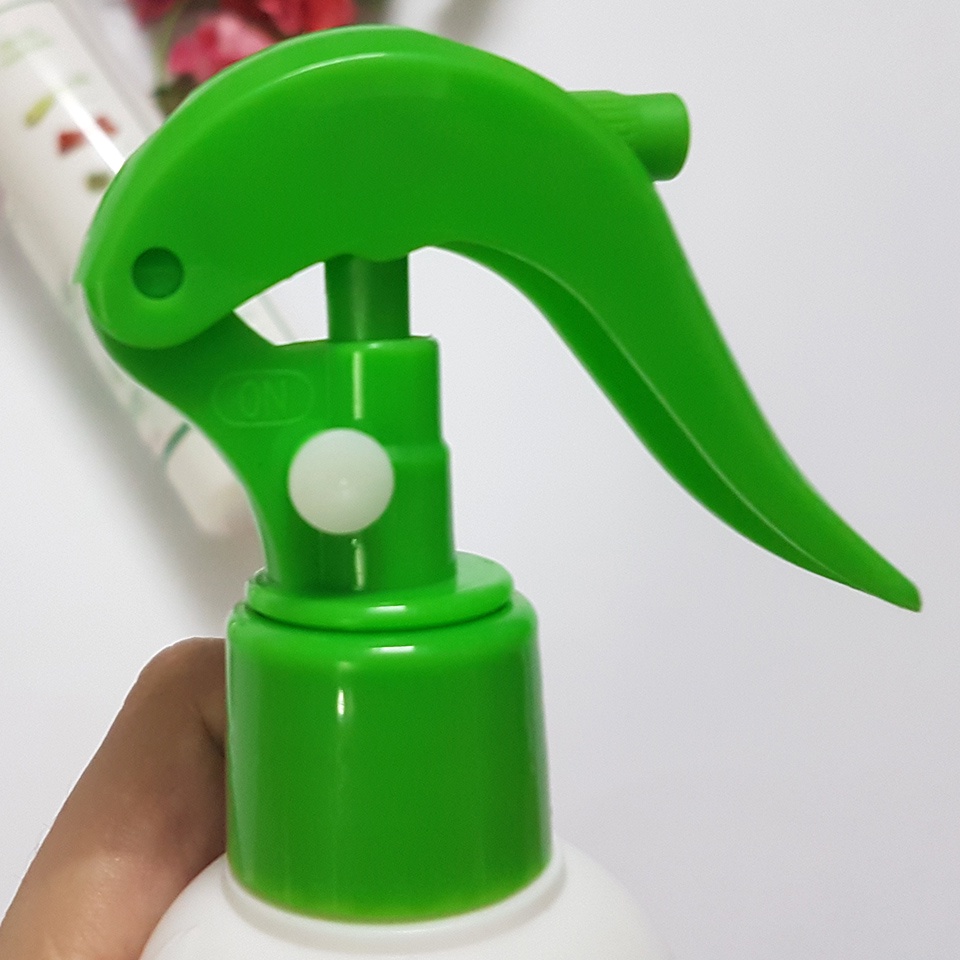 Xịt Đuổi Muỗi Hữu Cơ Tinh Dầu Sả Chanh An Toàn Cho Bé Yêu Orenji 250ml