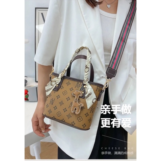 M14_Túi Xách Vuông Tự May Handmade