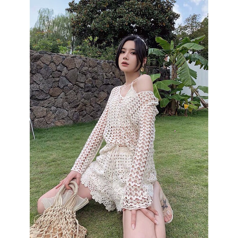 set biển - set 3 món - bra gấu sóng + quần ren sọc hoa to + choàng tim chui đầu (có tách rời)