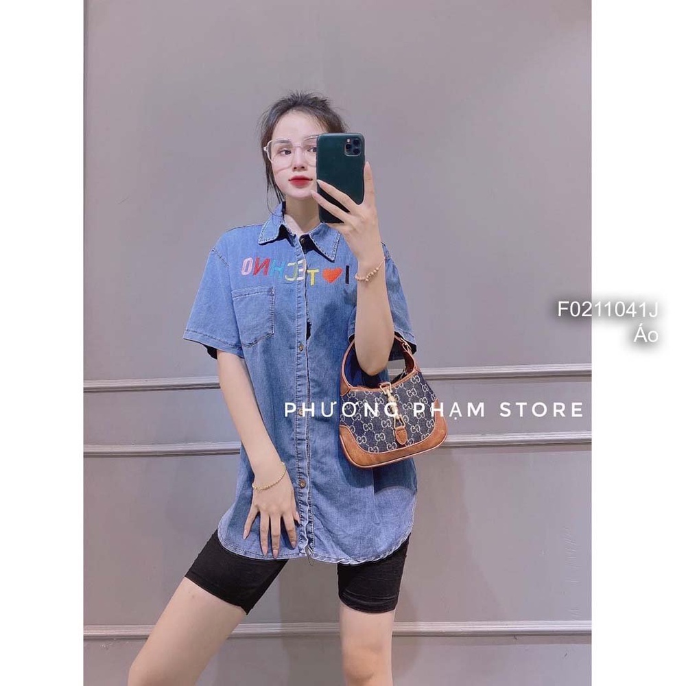 Áo sơ mi jean form rộng một túi thêu chữ ngực tay ngắn!