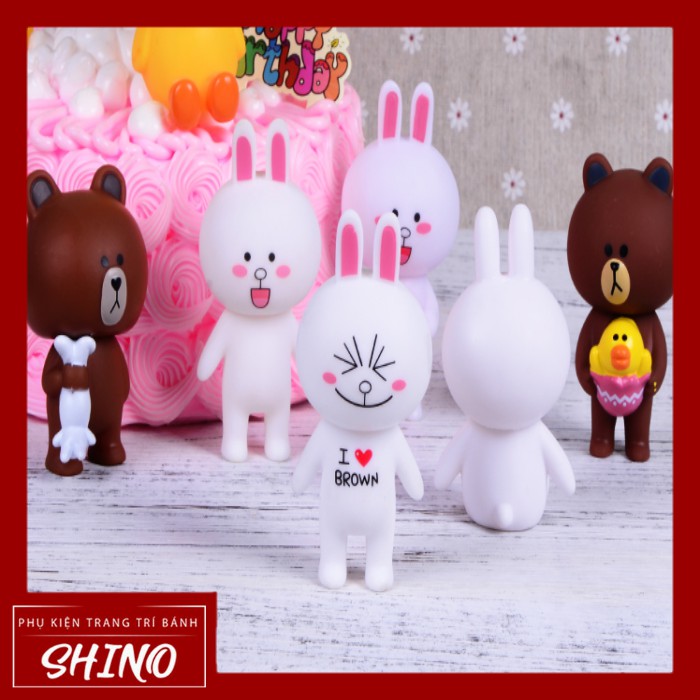 Đồ chơi gấu và thỏ Line trang trí bánh