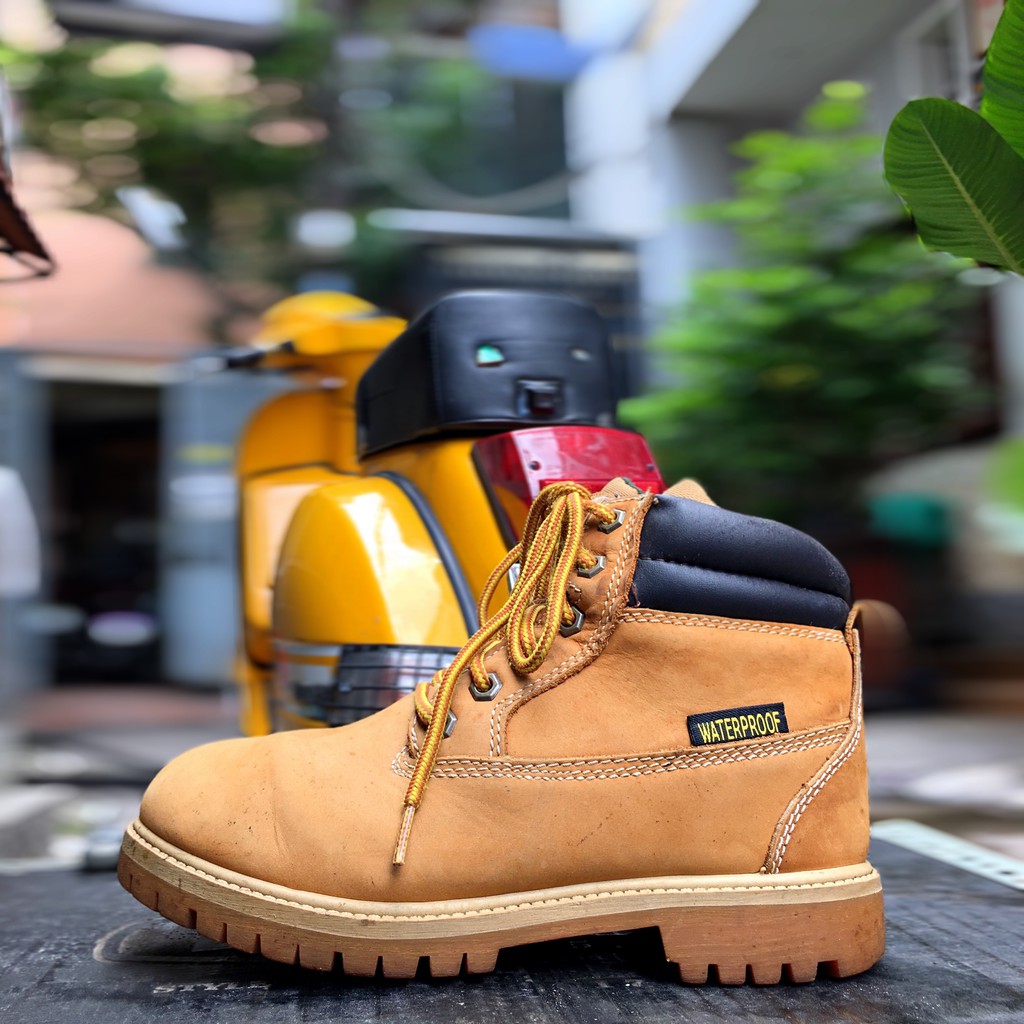 Waterproof Boots Secondhand