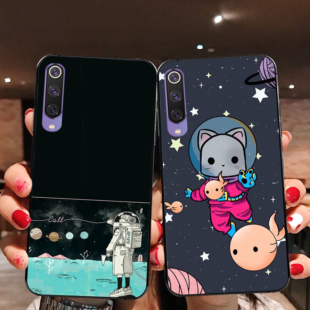 Ốp lưng Xiaomi Mi 9 - Mi 9 SE mẫu  vũ trụ cute đáng yêu, ốp phi hành gia