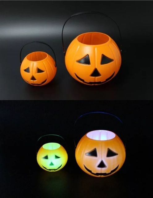 Giỏ bí ngô đựng kẹo Halloween