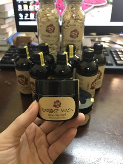 Mặt nạ hoa hồng Karose Mask