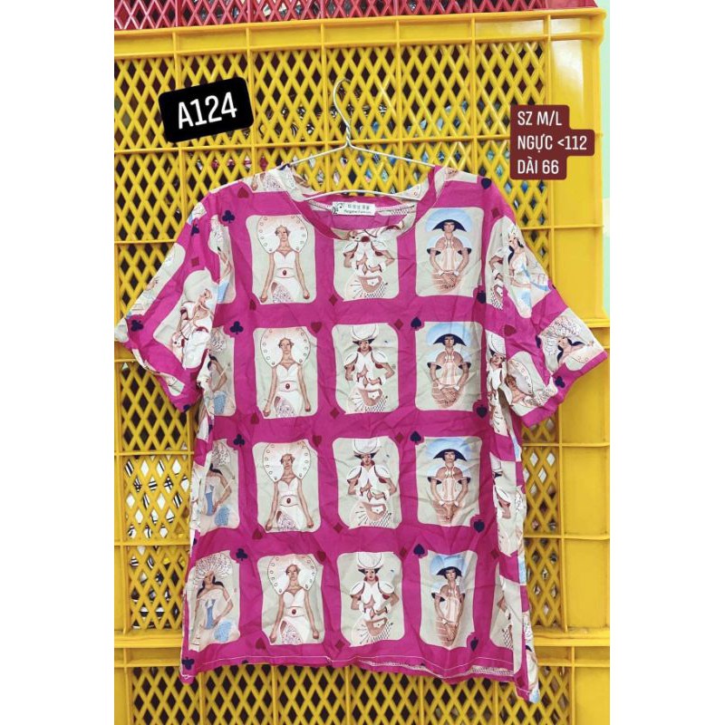 áo voan hồng cartoon size M/L. A124