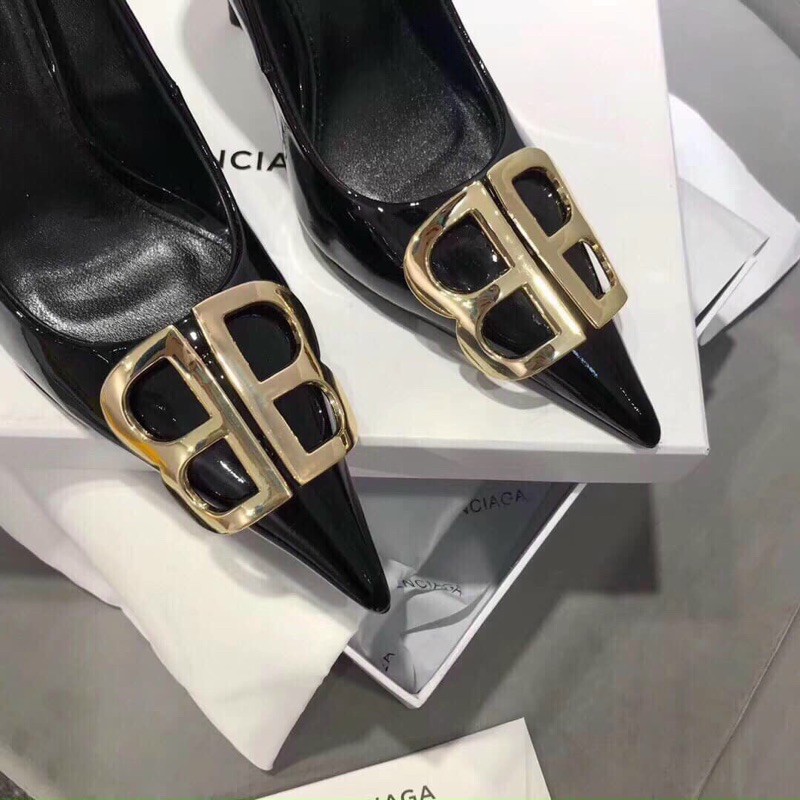 Giày cao gót mũi nhọn Balenciaga