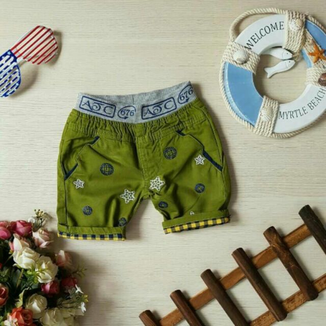 Quần kaki lửng bé trai