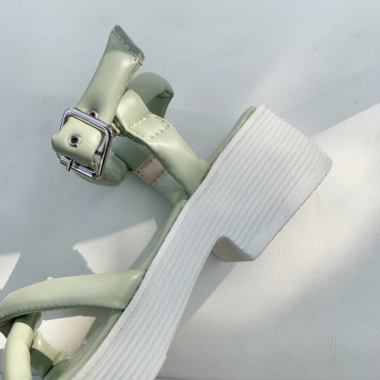 Giày Sandal Nữ Mũi Vuông Quai Chéo Thời Trang