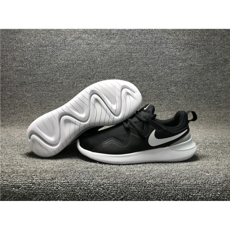 [MẦU MỚI]GIÀY THỂ THAO TESSEN BLACK WHITE SPORT | BigBuy360 - bigbuy360.vn