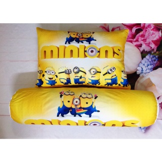 Set gối nằm và gối ôm Minion cho bé