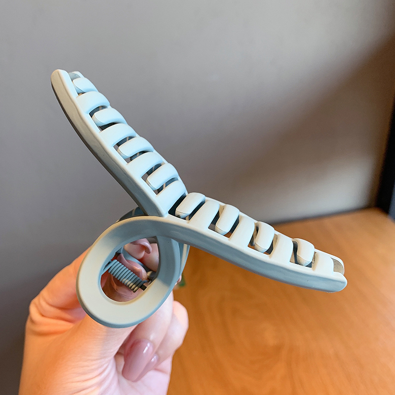 Kẹp tóc thời trang đơn giản dành cho nữ