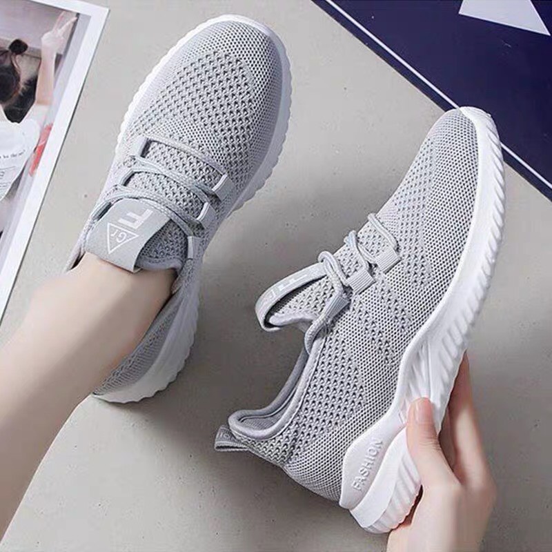 Giày Chạy Bộ Tập Thể Dục Thể Thao Nữ, Giầy Sneaker Siêu Nhẹ Thời Trang Hàn Quốc H5 AICHIRO