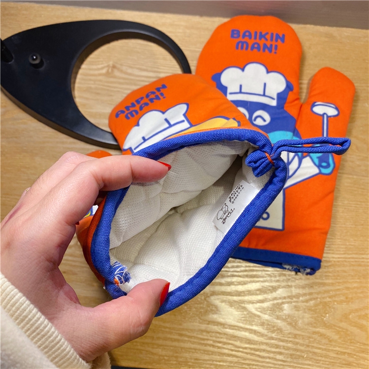 Găng Tay Cách Nhiệt Chống Bỏng Họa Tiết Anpanman Dễ Thương Xinh Xắn