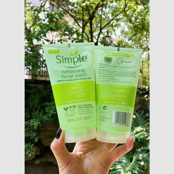 Sữa rửa mặt Simple Kind To Skin Refreshing Facial Wash Gel 150ml - Chính Hãng