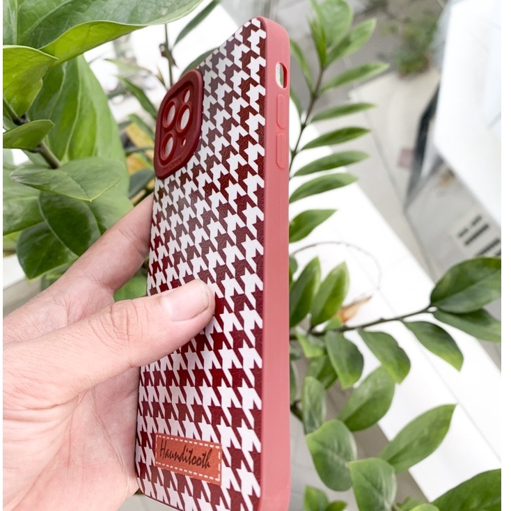 Ốp lưng iphone cạnh vuông lỗ camera - Mẫu Caro dễ thương