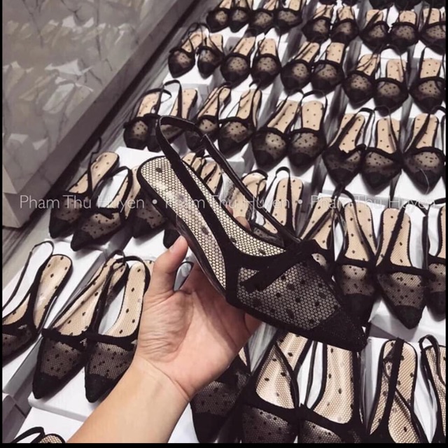 Giày mũi nhọn nơ chấm bi
