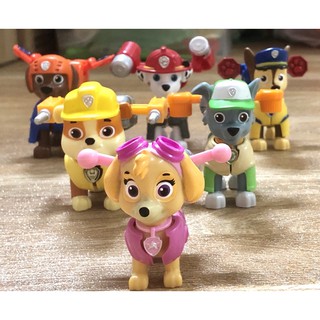Đội chó cứu hộ Paw Patrol tháo lắp vũ khí