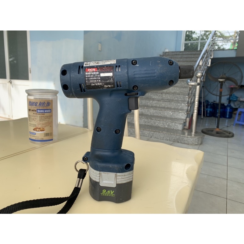 Bắn vít Ryobi 9,6v lên 12v.