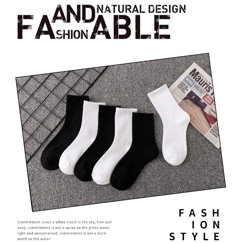 We Flower Vớ cotton cổ cao màu trắng đen in chữ dành cho nữ