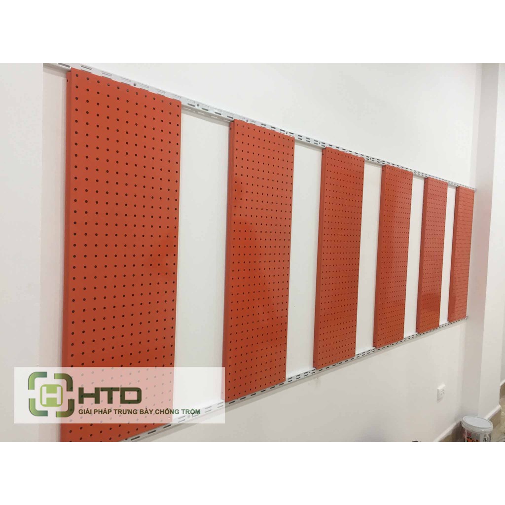 Thanh ray gắn tường dùng để lắp tấm thép đục lỗ HTD-TL001