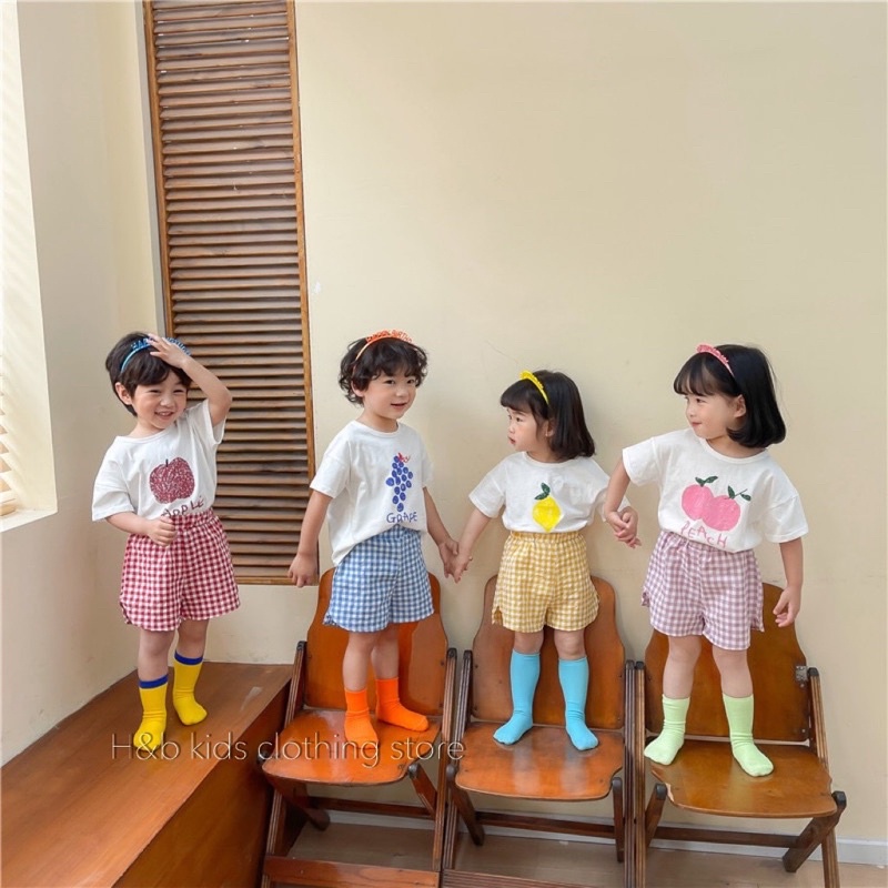 Set Cộc Tay Hoa Quả Áo Chất Vải Cotton Phối Quần Kẻ Đũi Cho Bé Trai, Bé Gái - Tobukids.vn