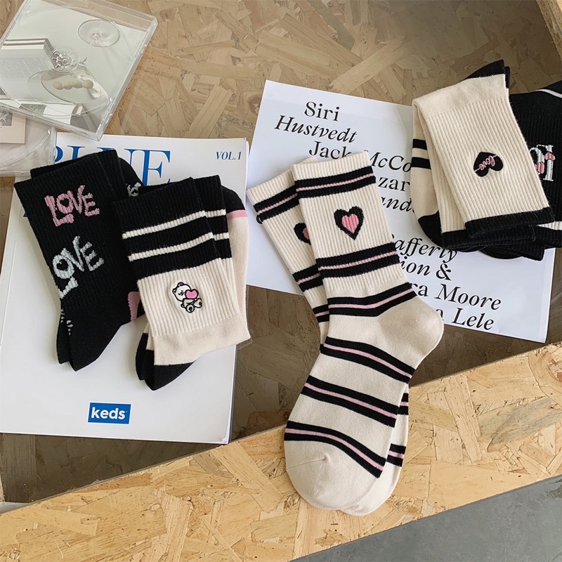 [HÀNG CÓ SẴN] TCC8 - Tất vớ cao cổ hoạ tiết kẻ ngang/tim/gấu thêu phong cách vintage Hàn Quốc