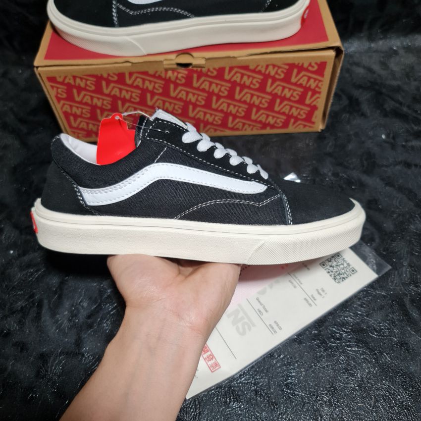 Giày thể thao vans vault đen sọc trắng nam nữ cổ thấp