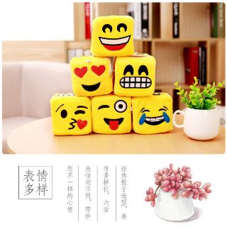 Xúc xắc bọc vải nhung 10cm