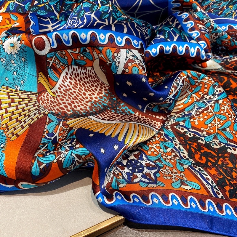 Khăn choàng cổ lụa cao cấp in hình cây size 90x180cm - Maben