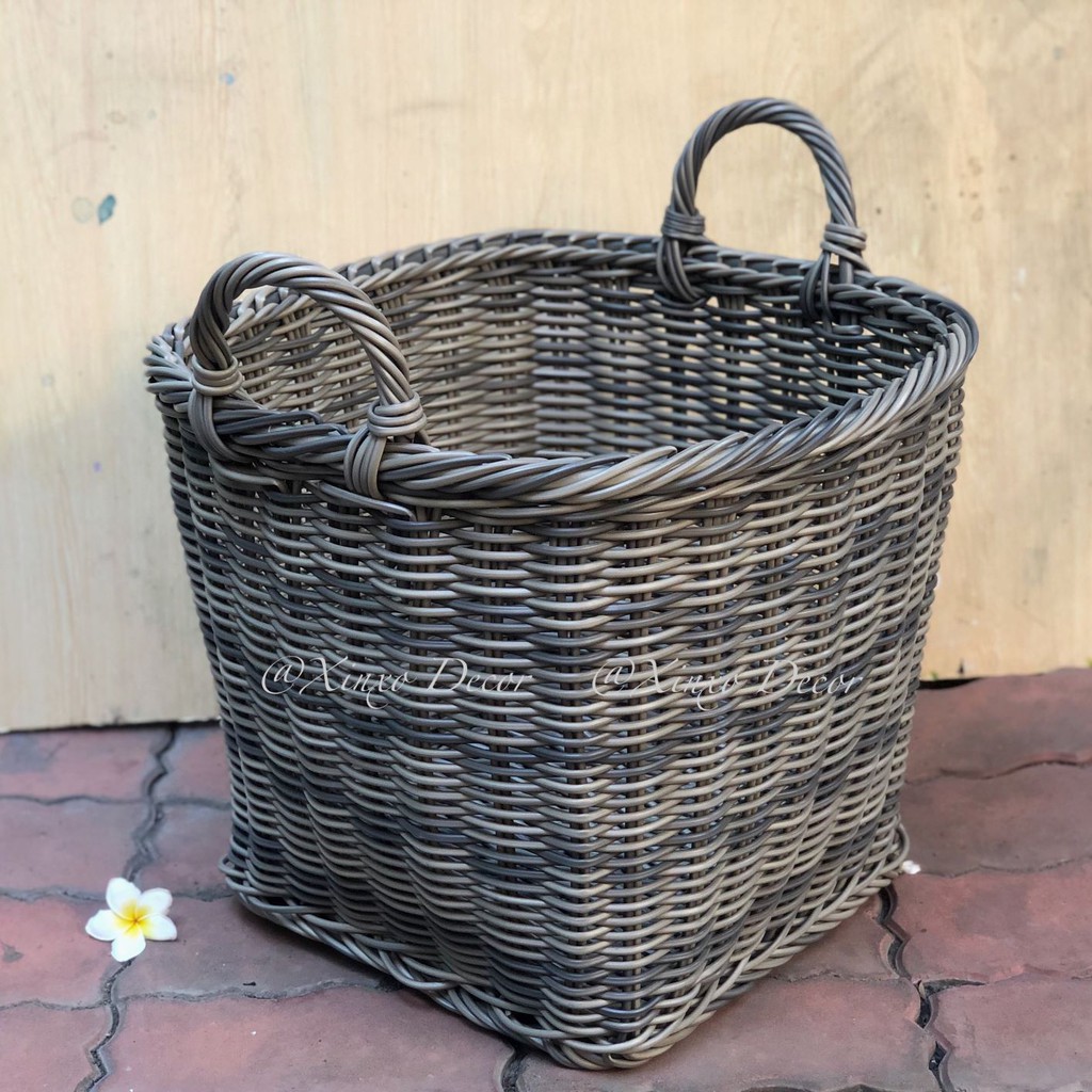 Bộ 2 sọt quần áo, đựng đồ chơi trang trí nhà cửa bằng nhựa giả mây hình vuông/ Set of 2 square storage baskets