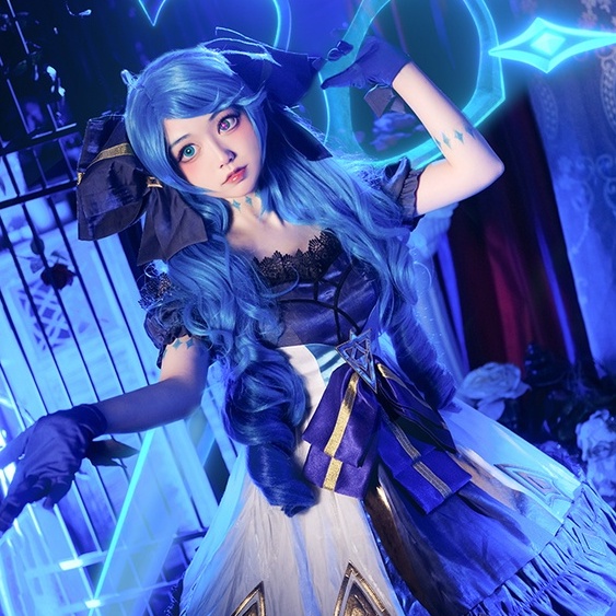 Trang phục COSPLAY Gwen trong Liên Minh Huyền Thoại