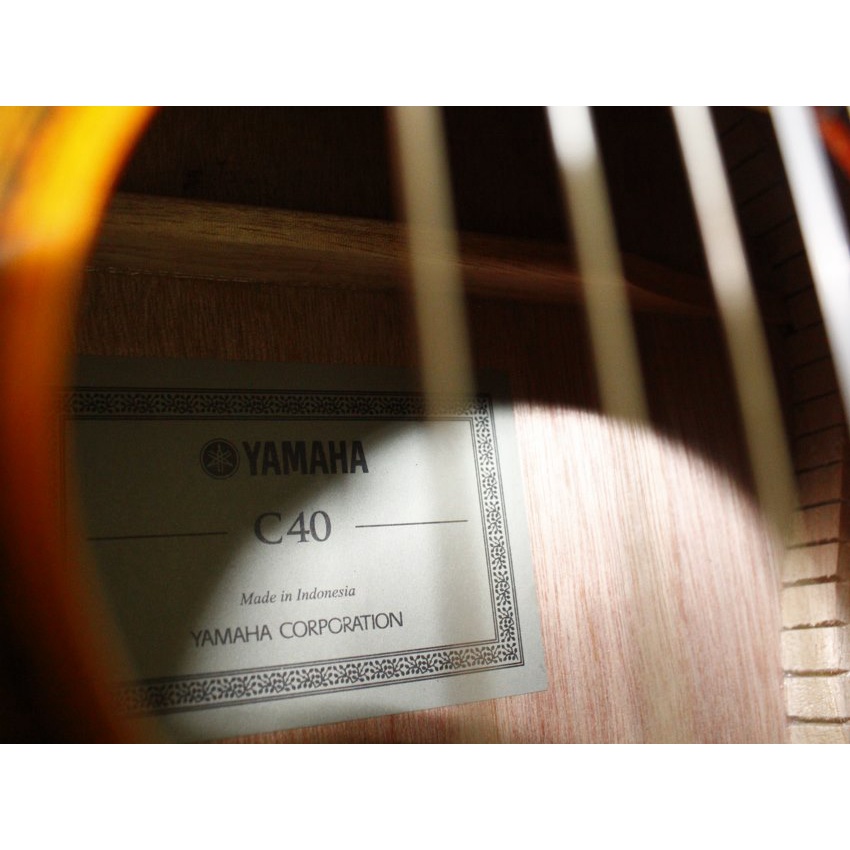 Đàn Guitar Classic Yamaha CX40  -tặng kèm bao da + capo + pick