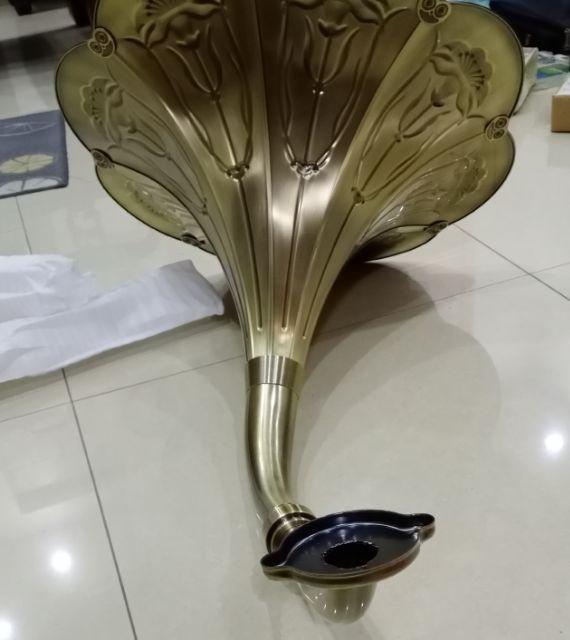 Kèn đồng giả cổ cực đẹp hàng mới