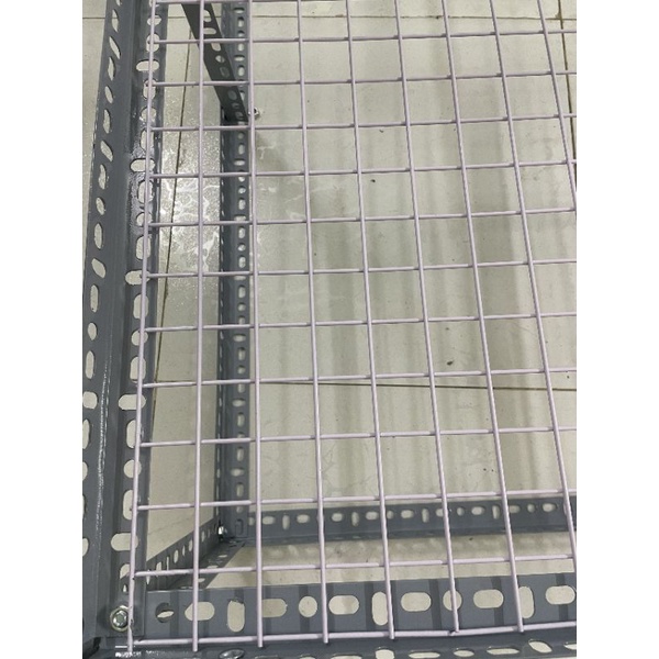 Kệ bậc thang v lỗ 2 bậc V3x3cm (dạng vỉ ô lưới sắt ) (cao 50cm_1m và 60_1.2m) để cây và hàng hoá